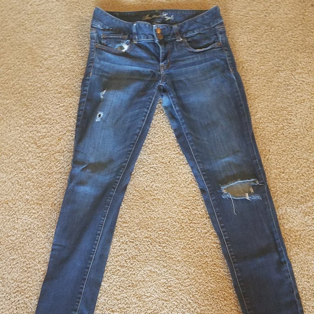 5 for 15! American Eagle Distressed Skinnies